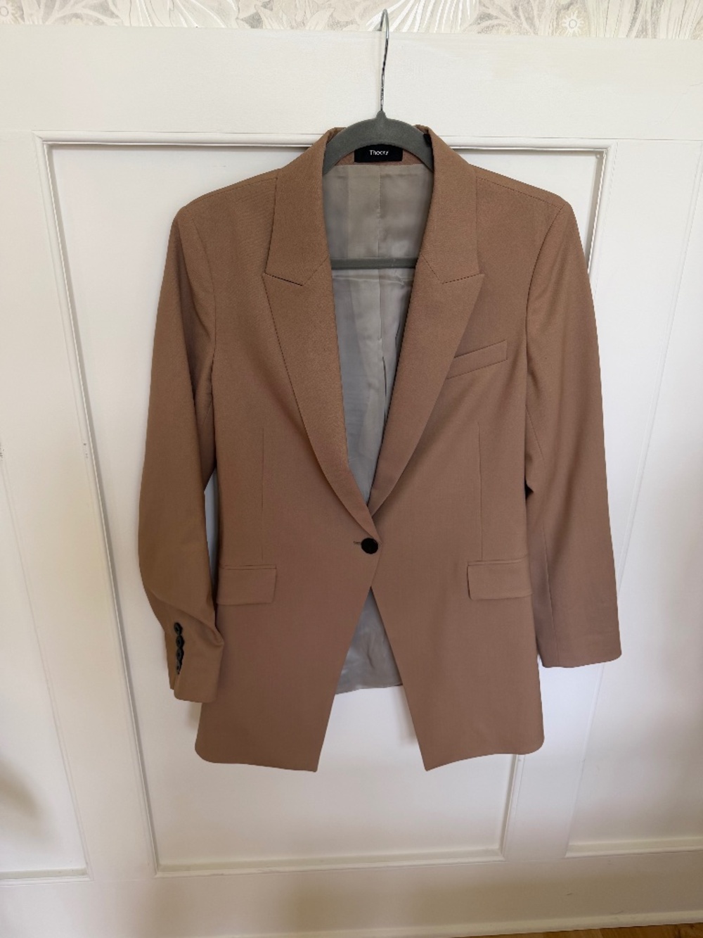 Theory Etiennette Blazer in Camel